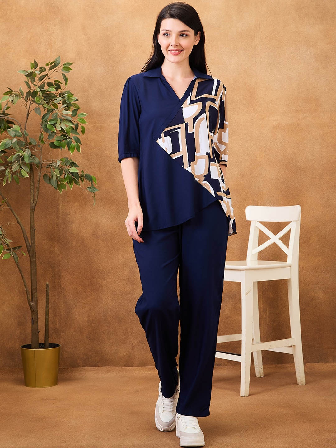 

AV2 Women Shirt Collar Printed Top & Trousers Co-Ord, Navy blue