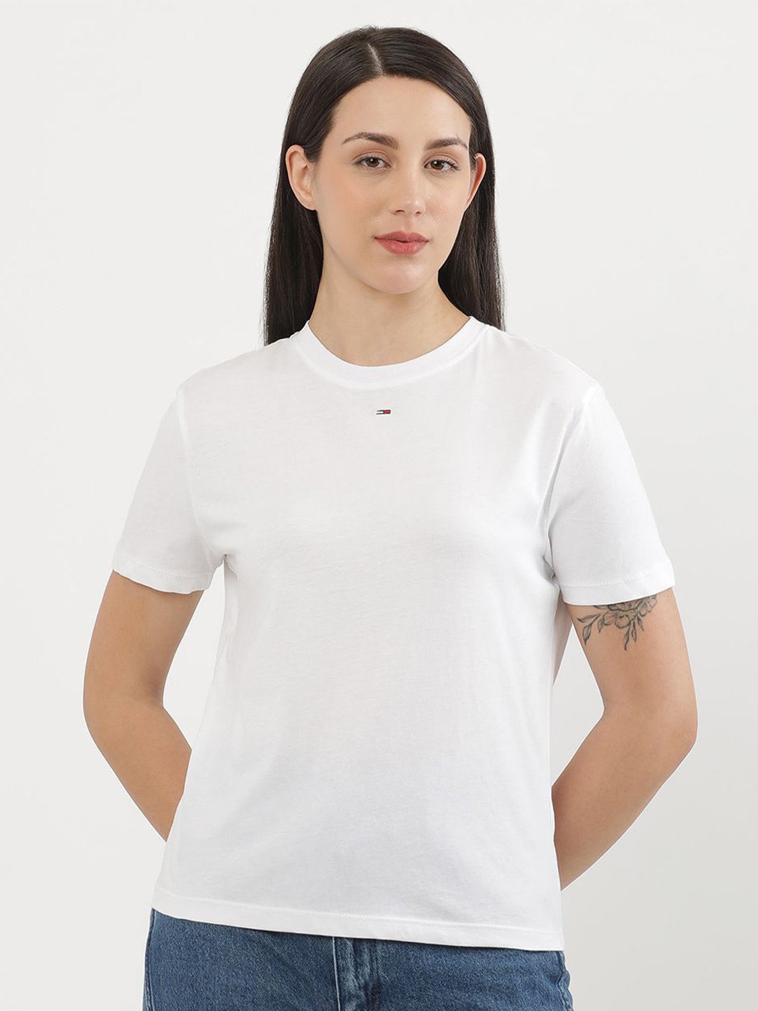 

Tommy Hilfiger Women Henley Neck Pockets T-shirt, White