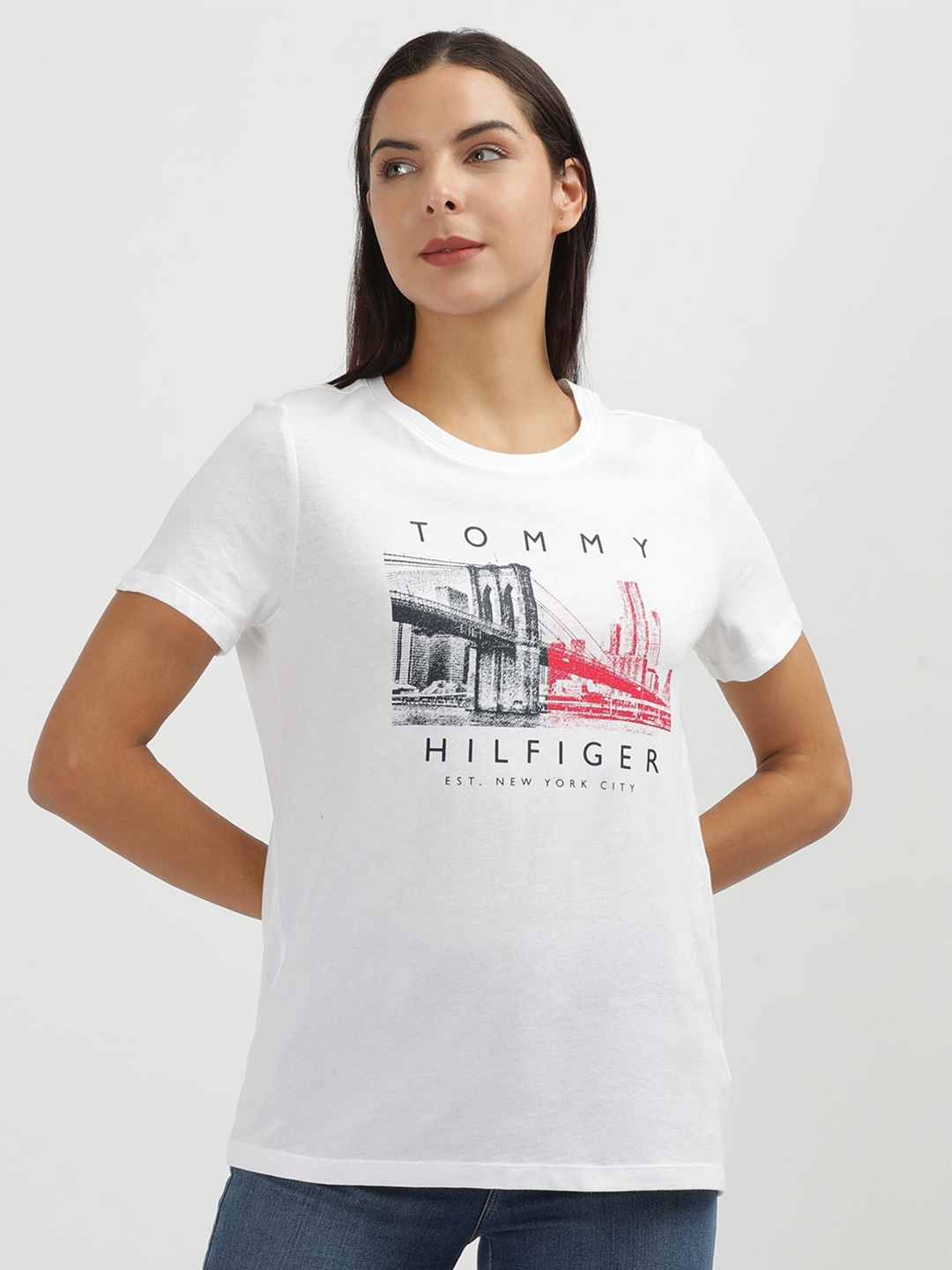 

Tommy Hilfiger Women Printed Applique T-shirt, White