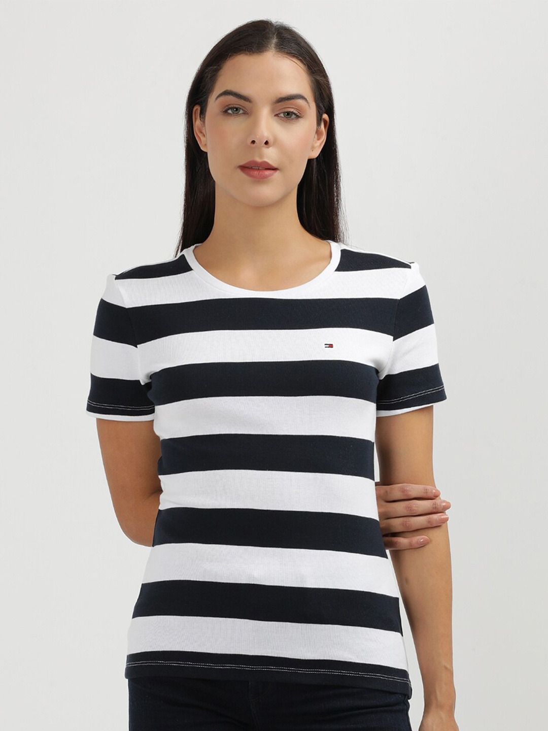 

Tommy Hilfiger Women Colourblocked Polo Collar T-shirt, Blue