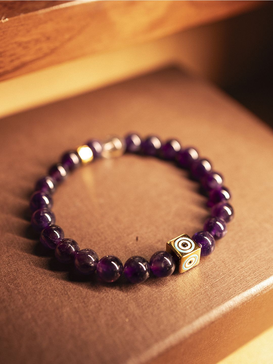 

Stone Story By Shruti Unisex Sterling Silver Amethyst Handcrafted Rhodium-Plated Bracelet, Purple