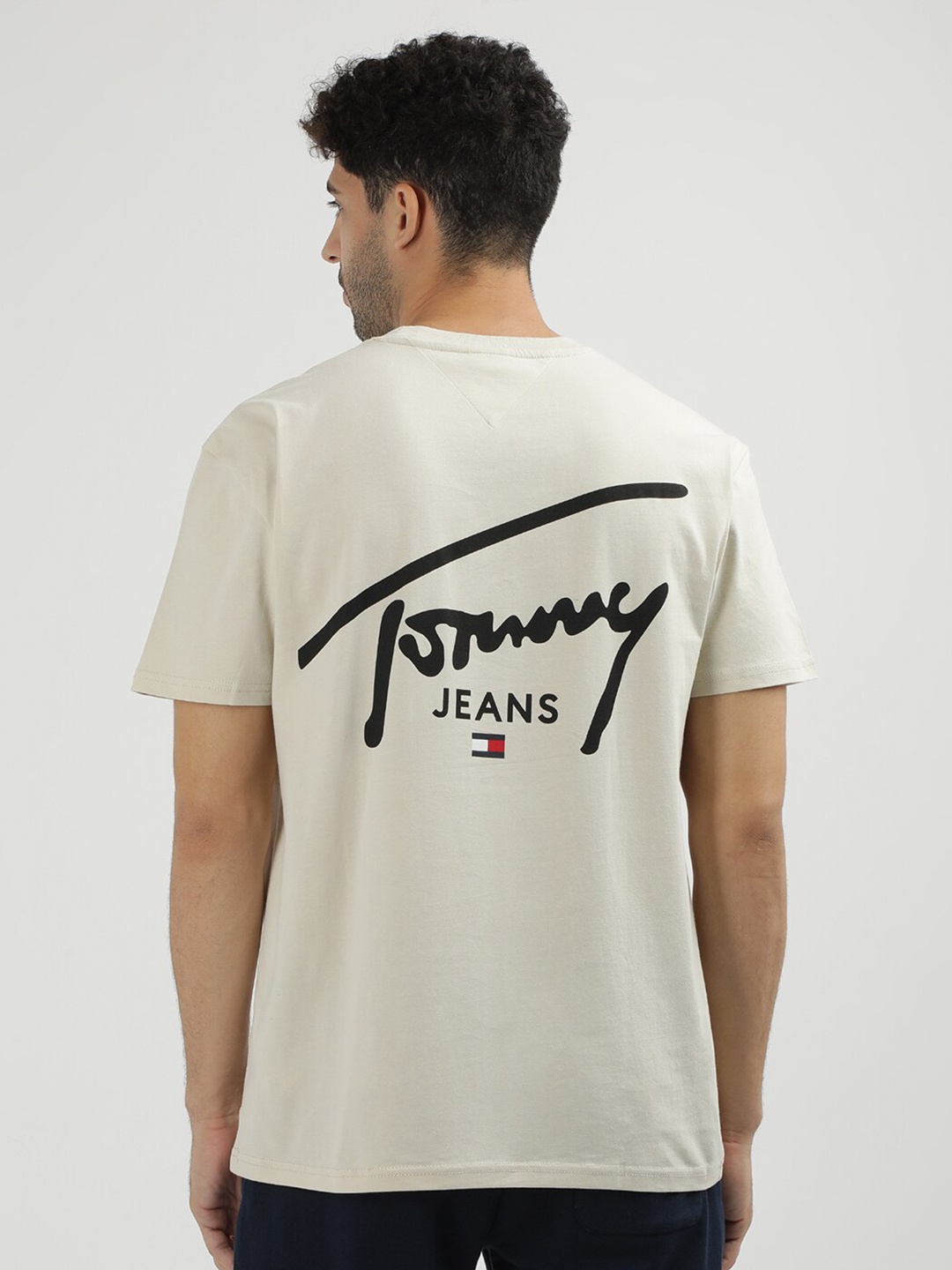 

Tommy Hilfiger Round Neck Short Sleeves Regular Fit Cotton T-shirt, Beige