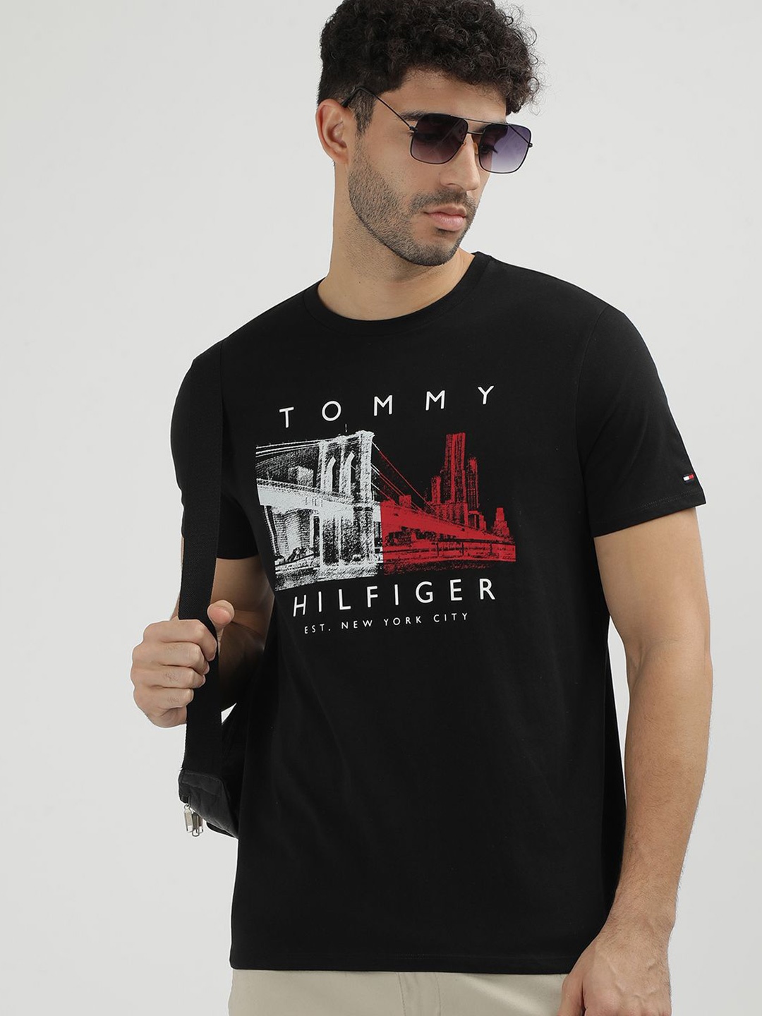 

Tommy Hilfiger Men Printed T-shirt, Black
