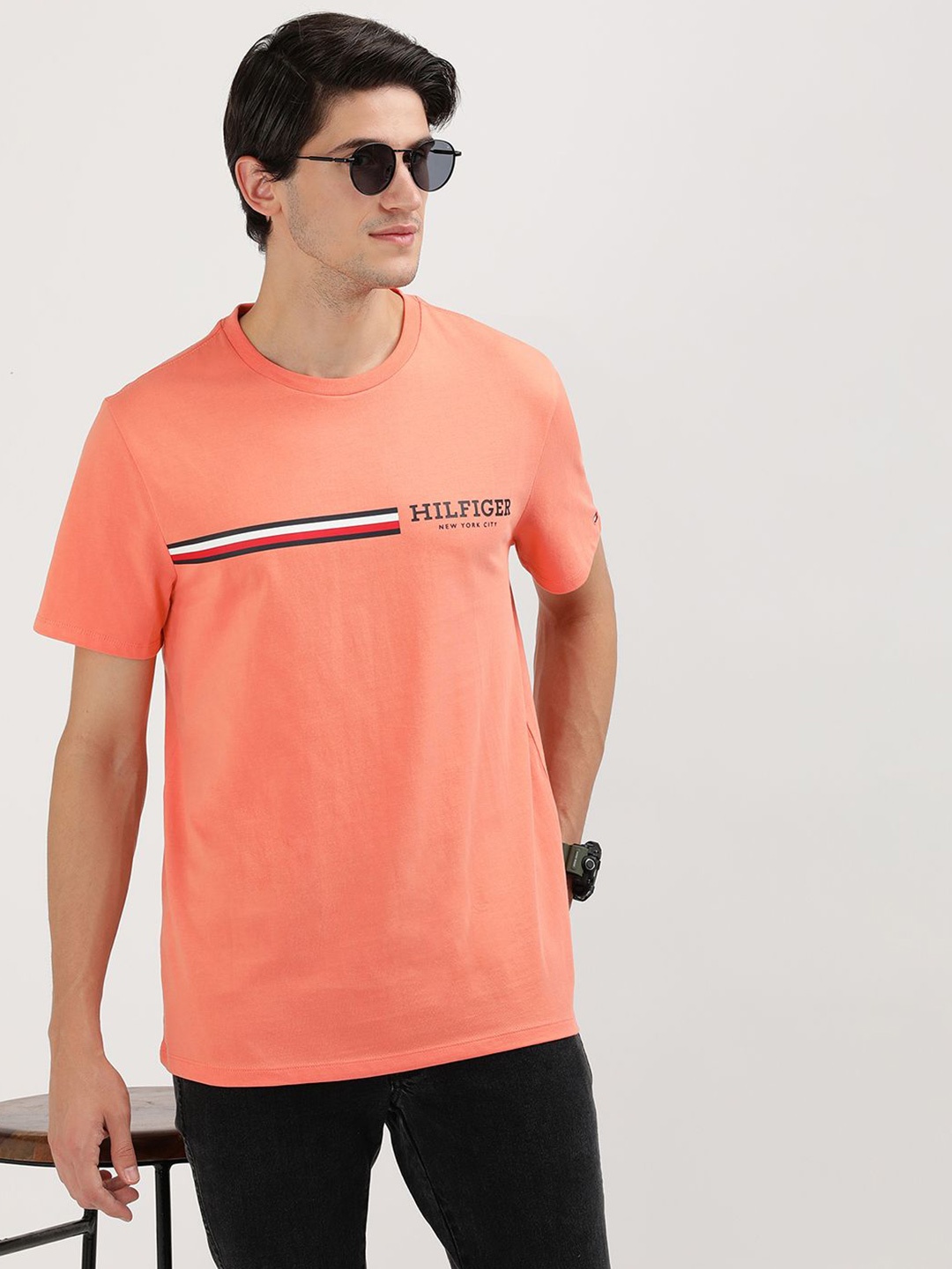 

Tommy Hilfiger Men Mandarin Collar T-shirt, Orange