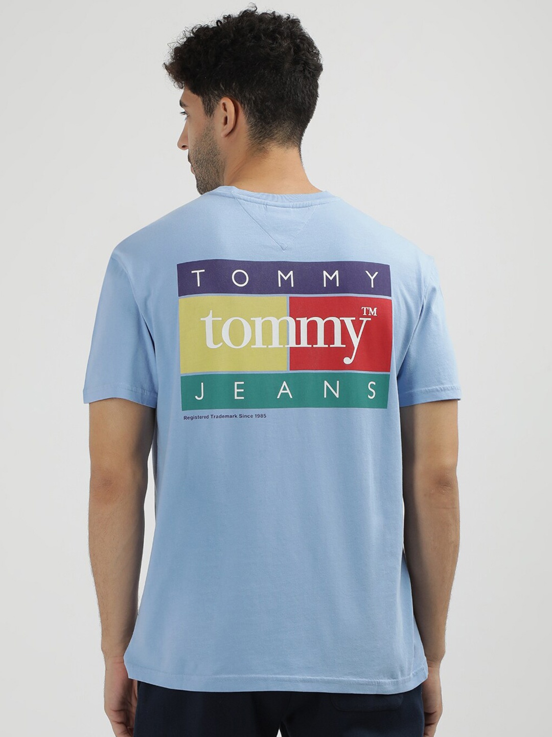 

Tommy Hilfiger Men Typography Applique T-shirt, Blue