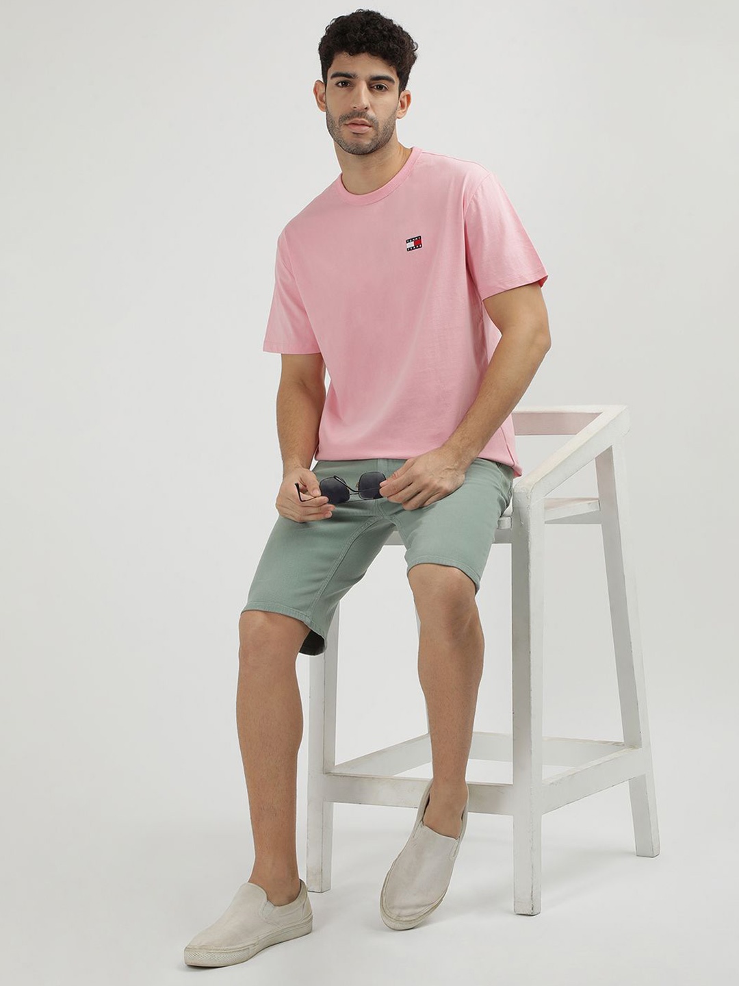 

Tommy Hilfiger Men V-Neck Pockets T-shirt, Pink