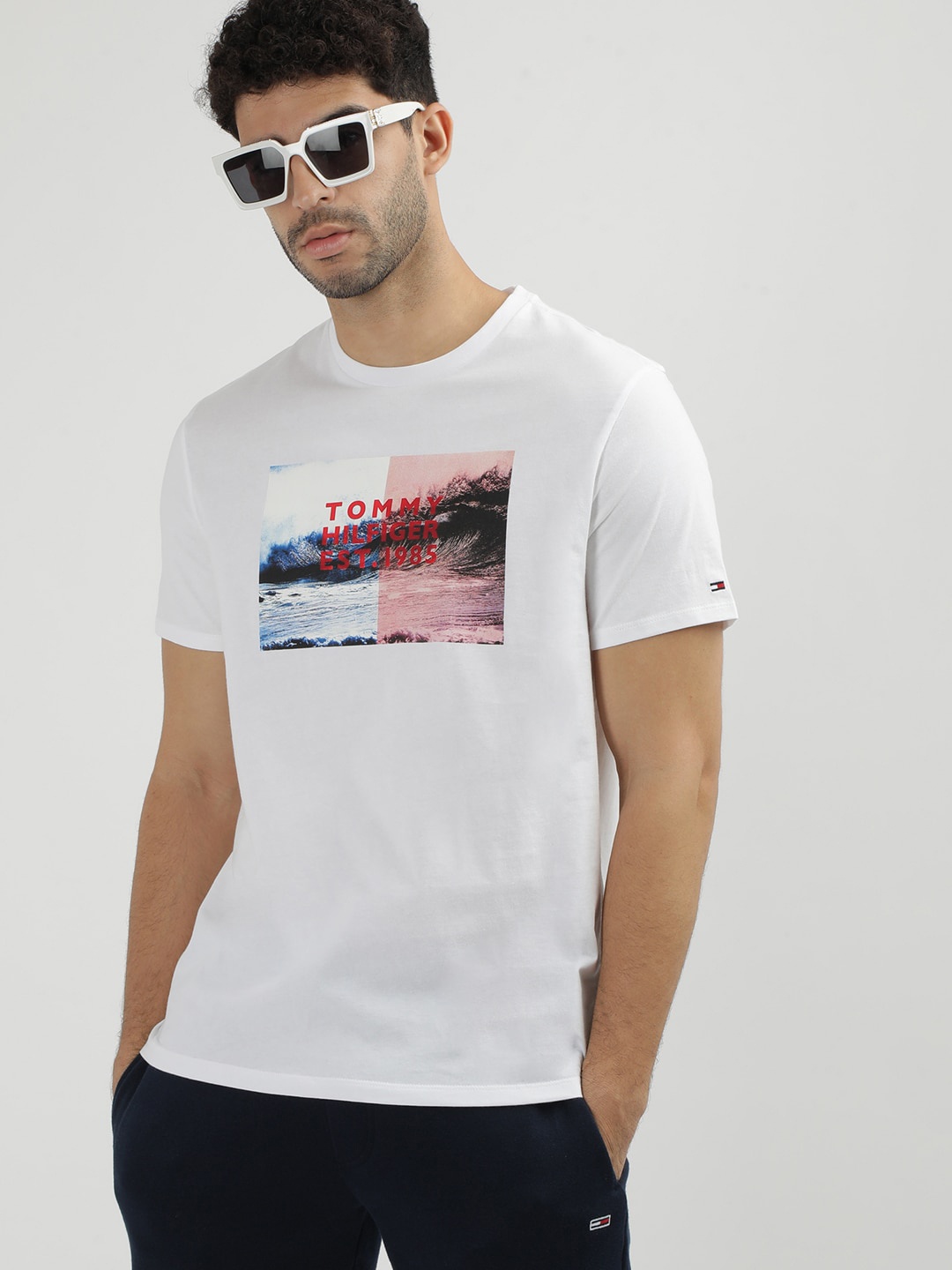 

Tommy Hilfiger Men Printed T-shirt, White