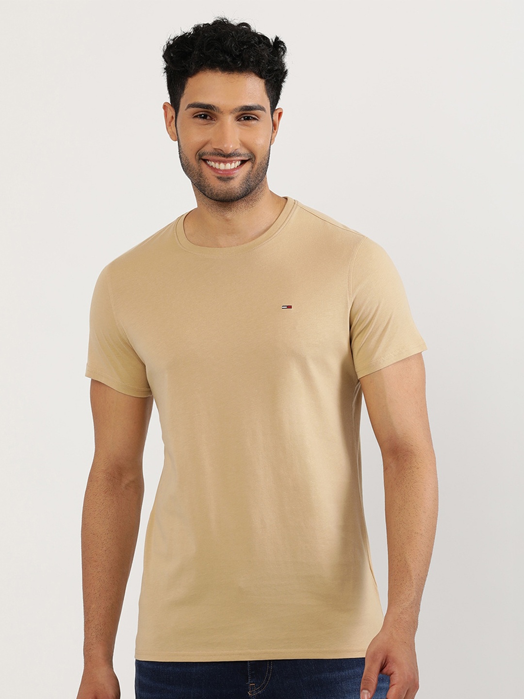

Tommy Hilfiger Men Slim Fit T-shirt, Beige
