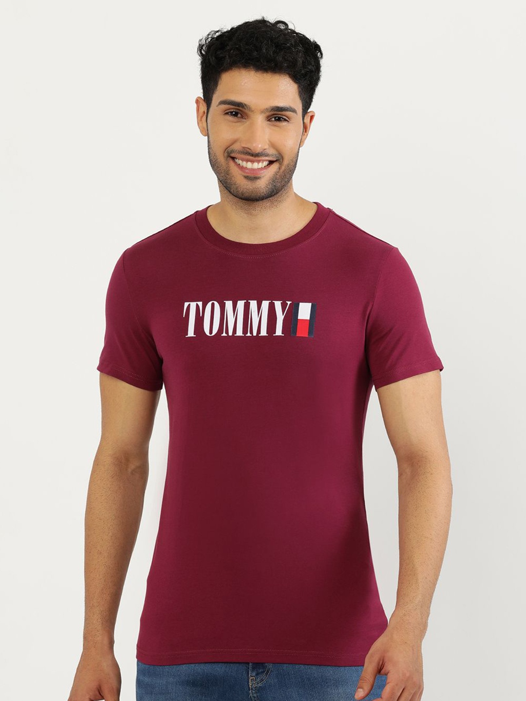 

Tommy Hilfiger Men Typography Printed Applique T-shirt, Purple