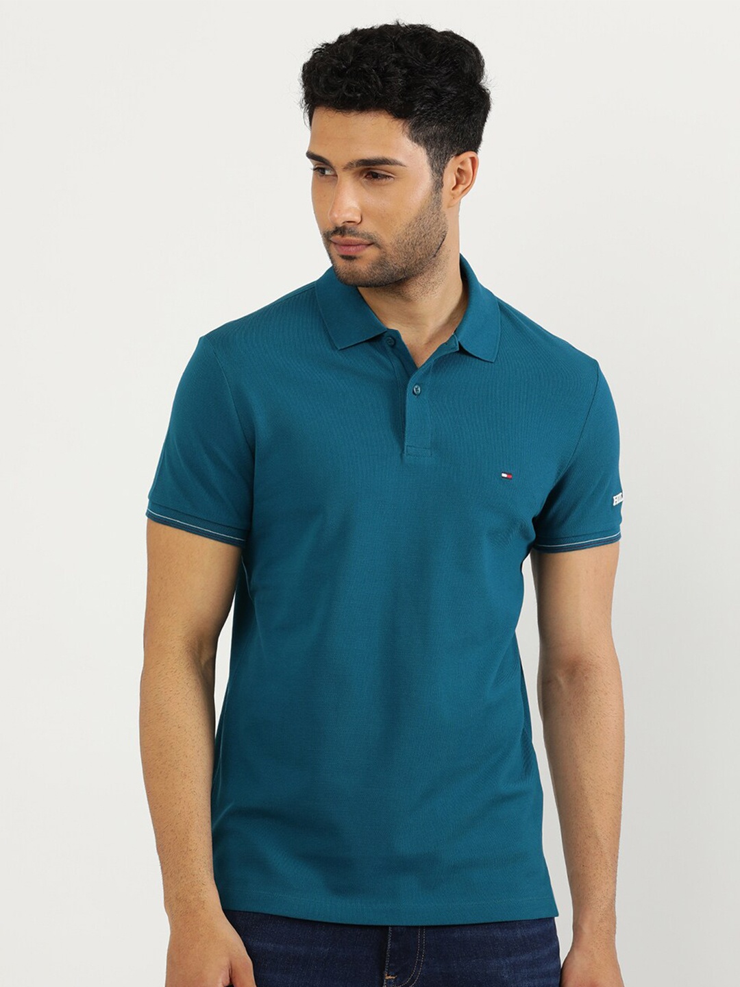 

Tommy Hilfiger Men V-Neck Applique Slim Fit T-shirt, Green