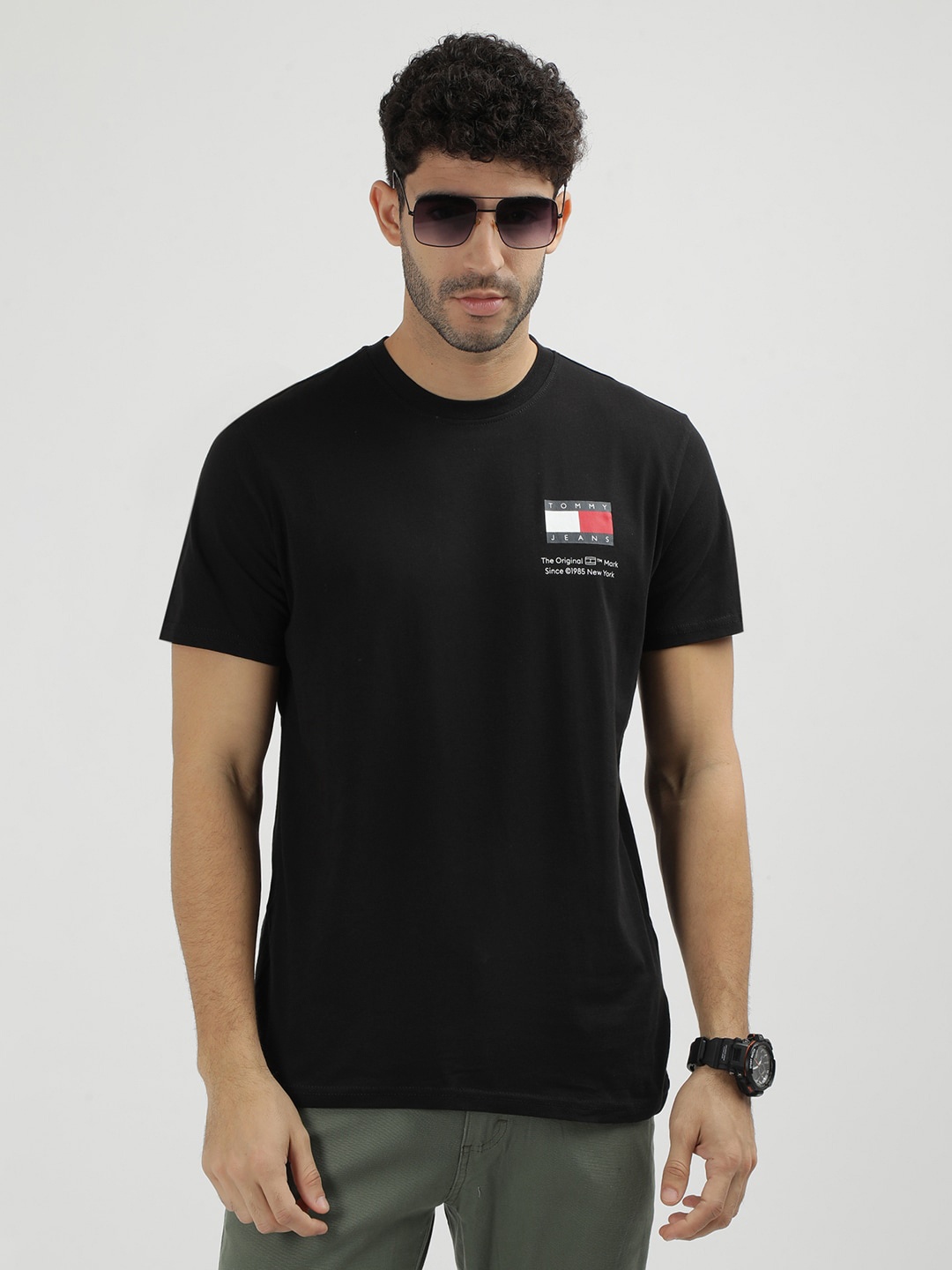 

Tommy Hilfiger Men Solid Applique Slim Fit T-shirt, Black