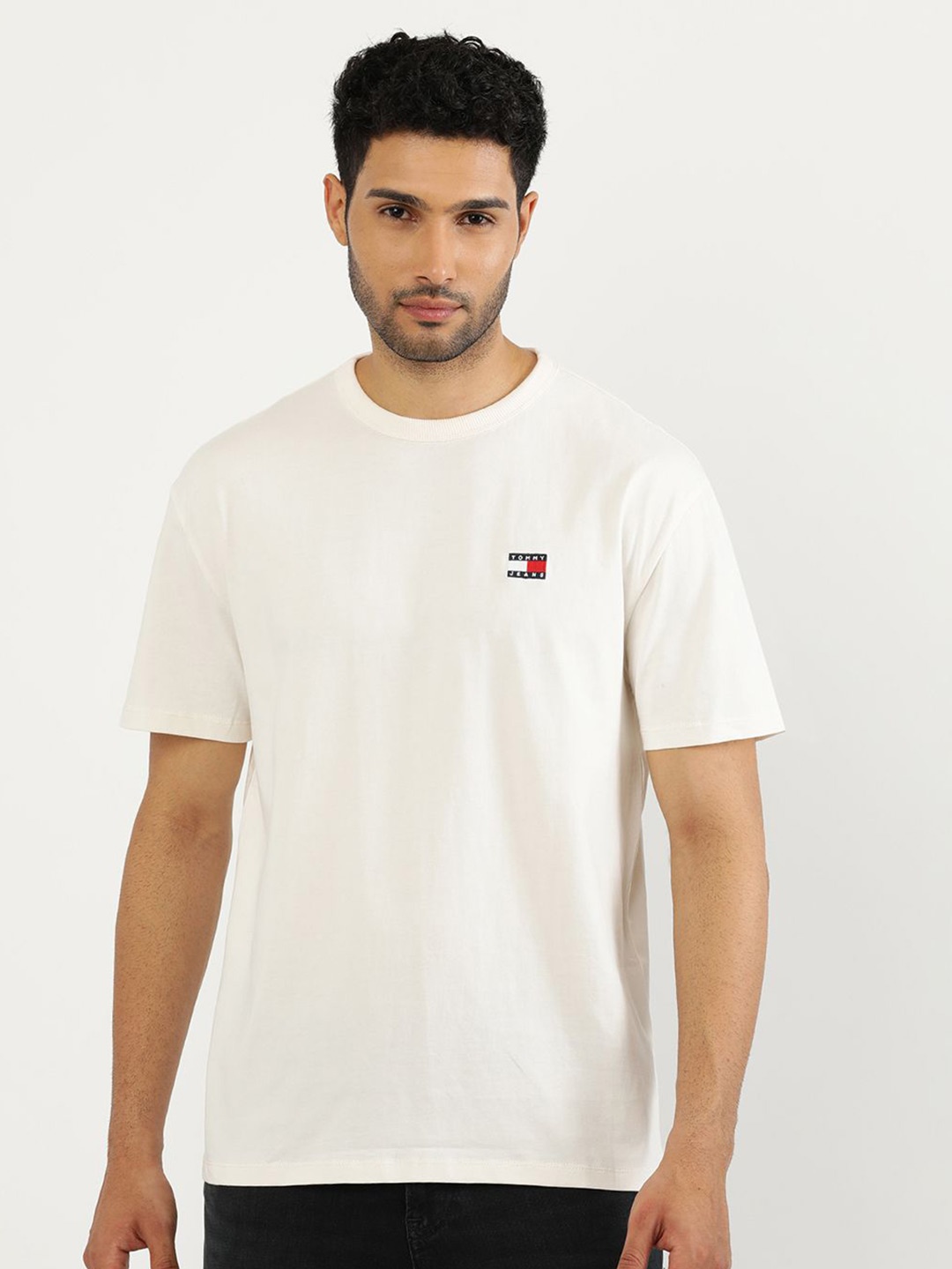 

Tommy Hilfiger Men Polo Collar Applique T-shirt, White