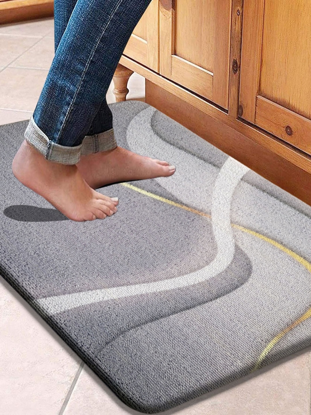 

LUXEHOME INTERNATIONAL Grey Printed Anti-Skid Doormat