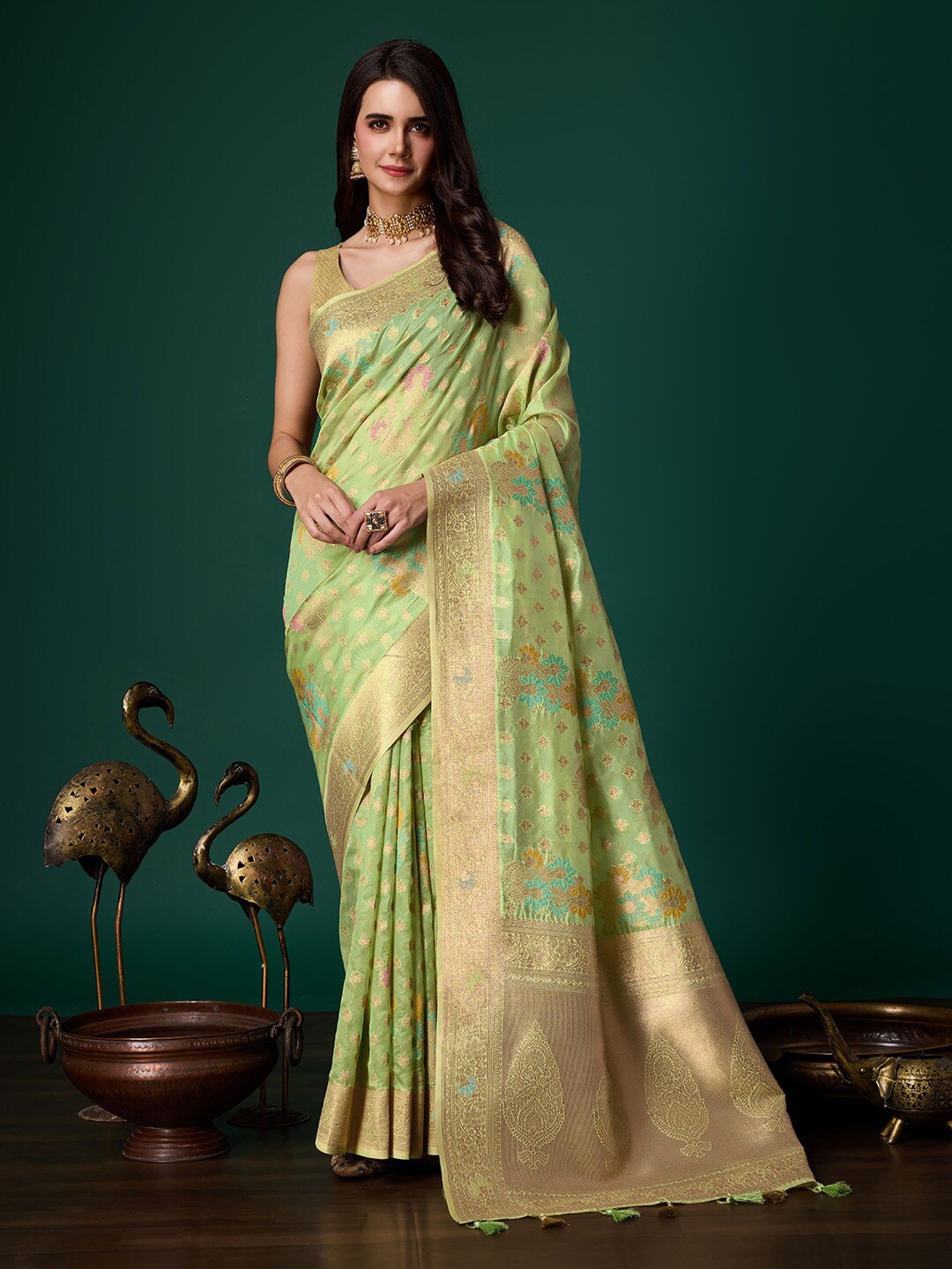 

Ishin Ethnic Motifs Zari Organza Saree, Green
