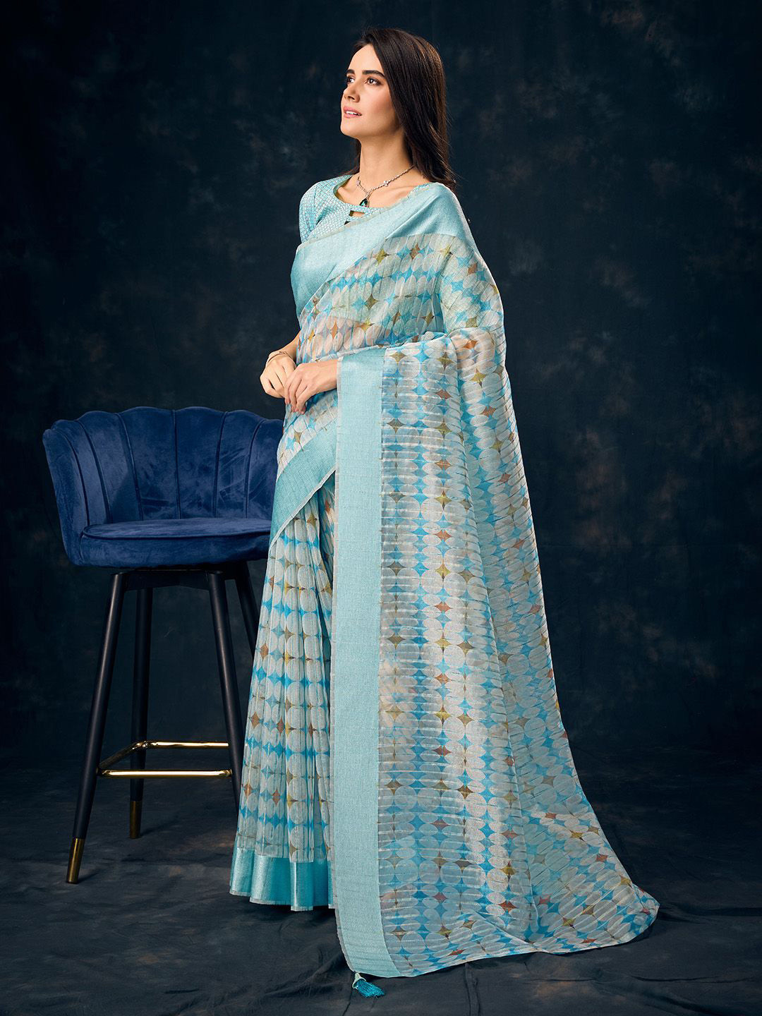 

Ishin Geometric Print Organza Saree, Blue