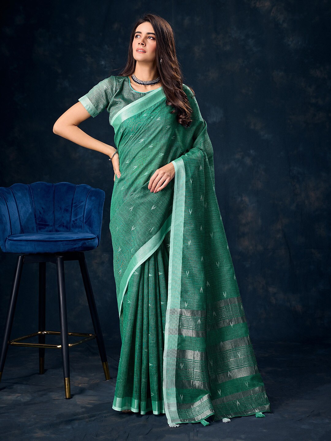 

Ishin Woven Design Zari Saree, Green