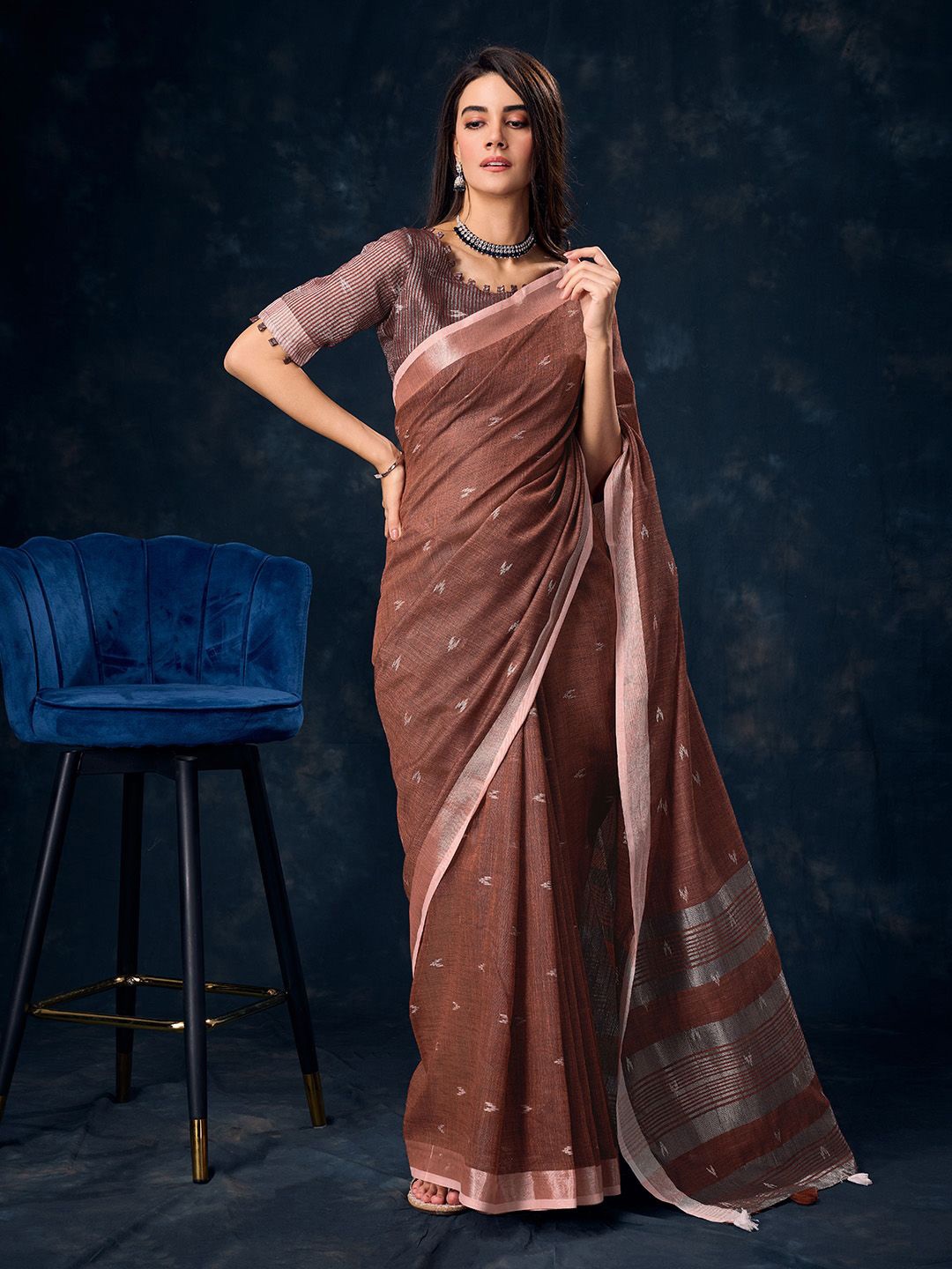 

Ishin Woven Design Zari Saree, Brown