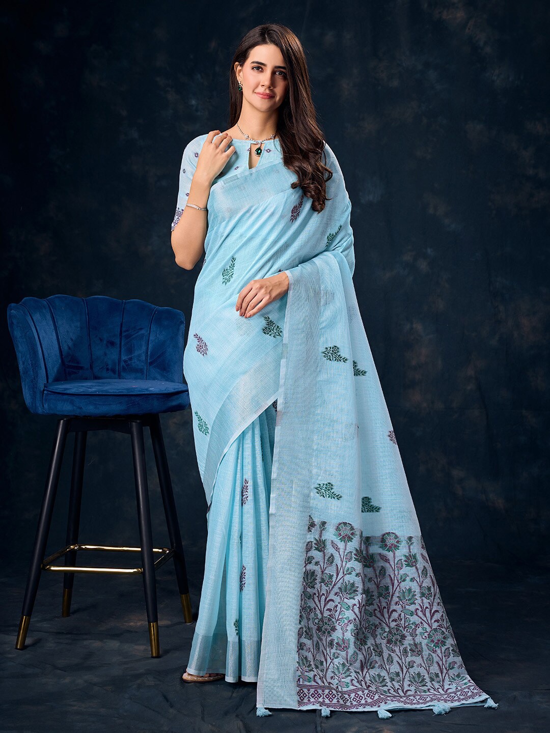 

Ishin Ethnic Motifs Saree, Blue