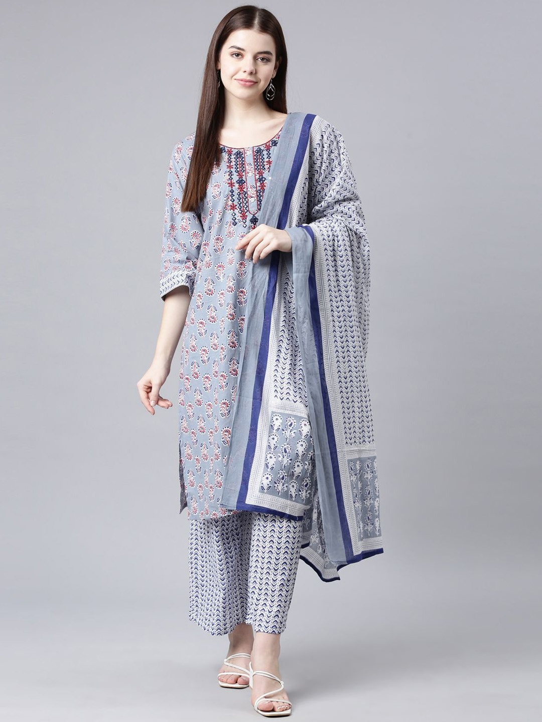 

Samhitas Women Ethnic Motifs Printed Thread Work Pure Cotton Kurta with Palazzos & Dupatta, Blue