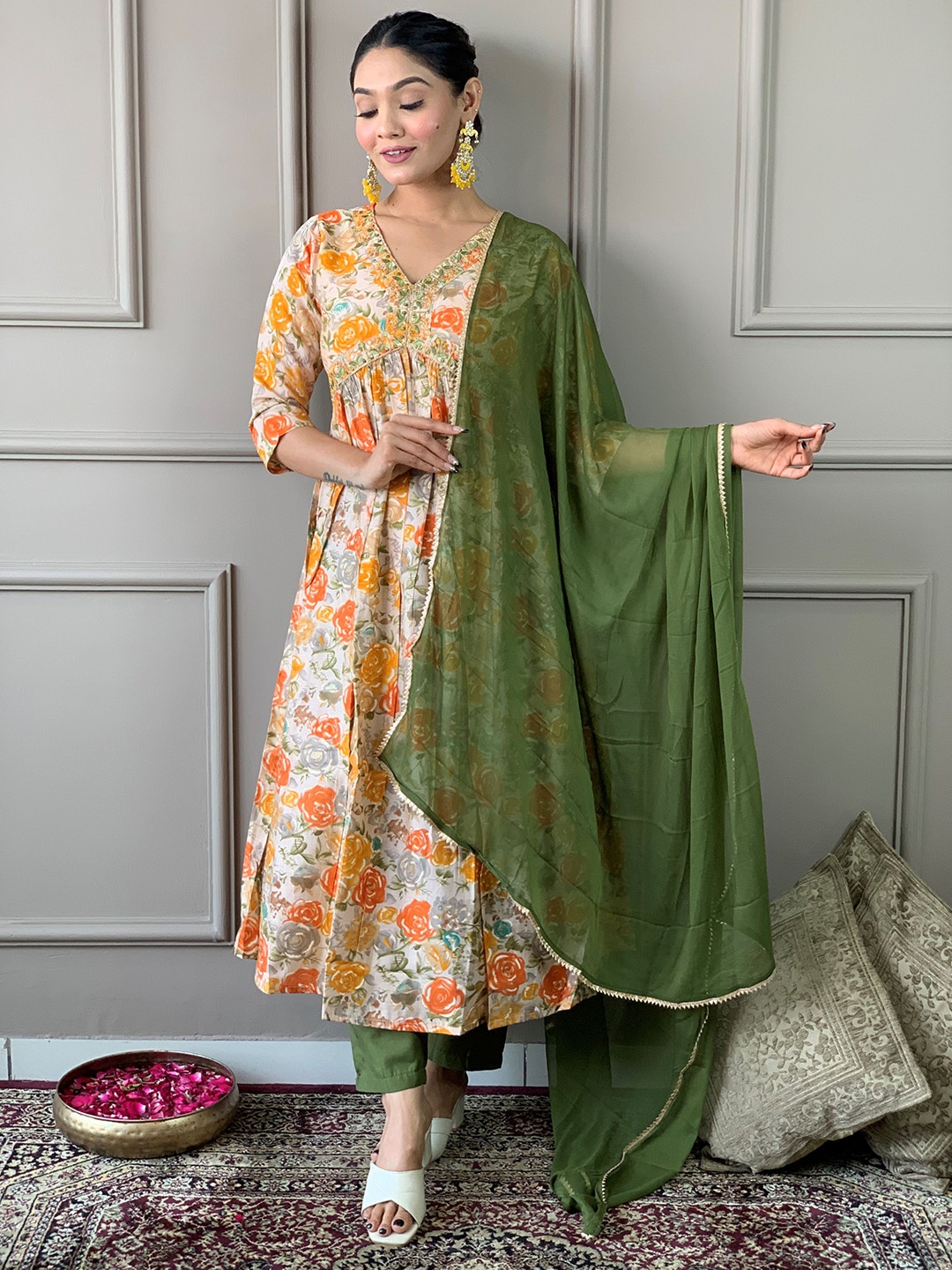 

Sangria Floral Printed V-Neck Kurta With Trousers & Dupatta, Orange