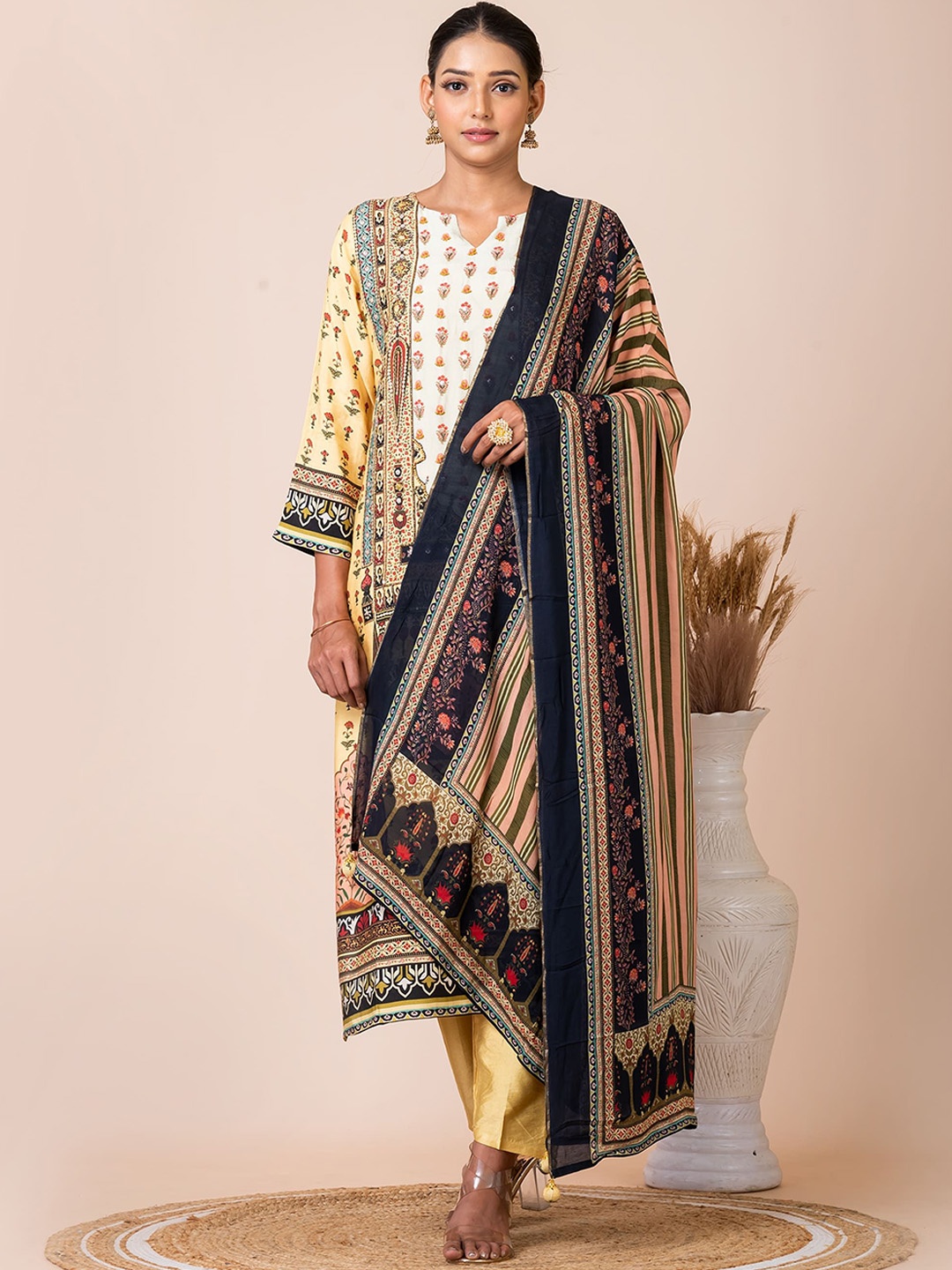 

SARSO Women Ethnic Motifs Printed Regular Kurta with Trousers & With Dupatta, Yellow