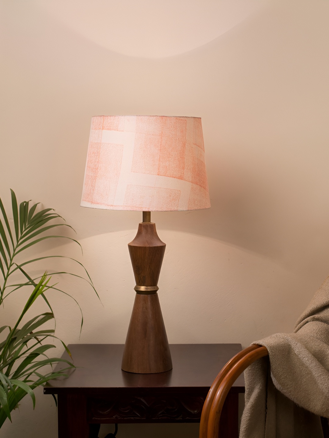 

Fabindia Red Printed Cotton Cylindrical Shaped Table Lamp, Pink