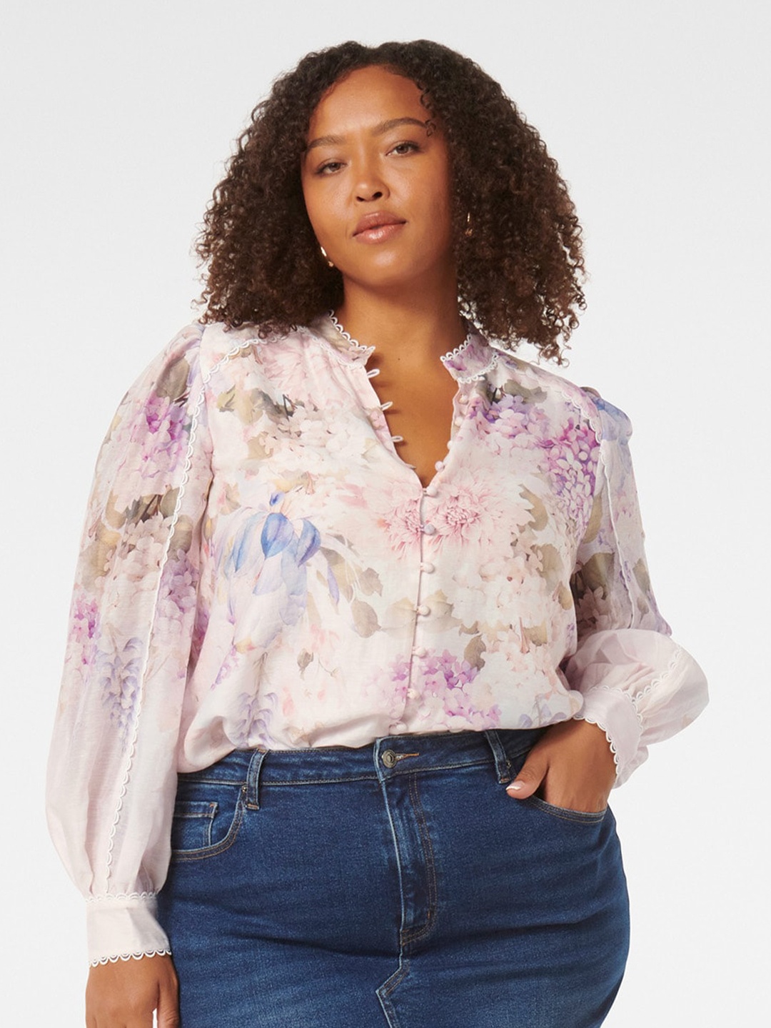

Forever New Women Floral Printed Mandarin Collar Shirt Style Top, White