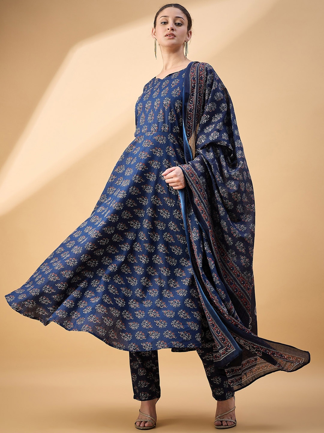 

Deewa Women Floral Printed Empire Pure Cotton Kurti with Trousers & With Dupatta, Navy blue