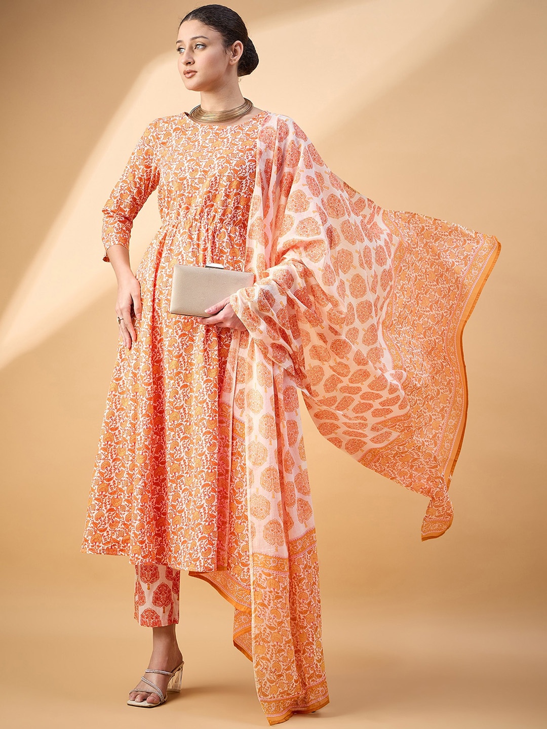 

Deewa Women Floral Printed Pleated Pure Cotton Kurti with Trousers & With Dupatta, Orange