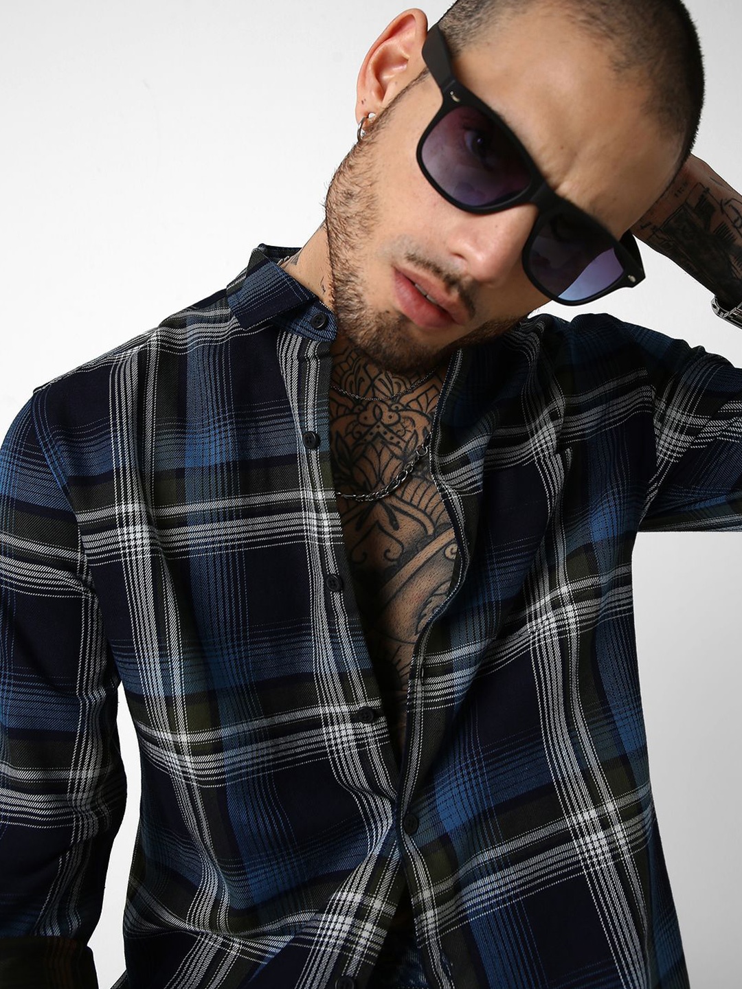 

VASTRADO Men Classic Slim Fit Checked Casual Shirt, Black