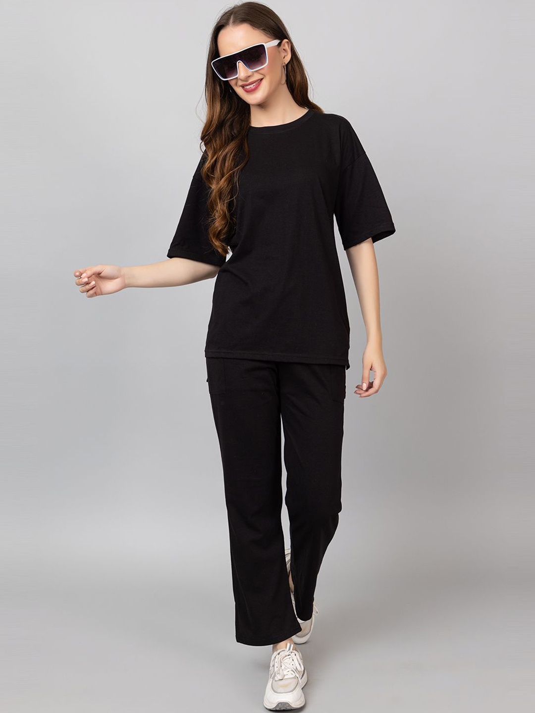 TYSORT Women Round Neck HIgh low Tshirts With Trousers Co-Ords, Green