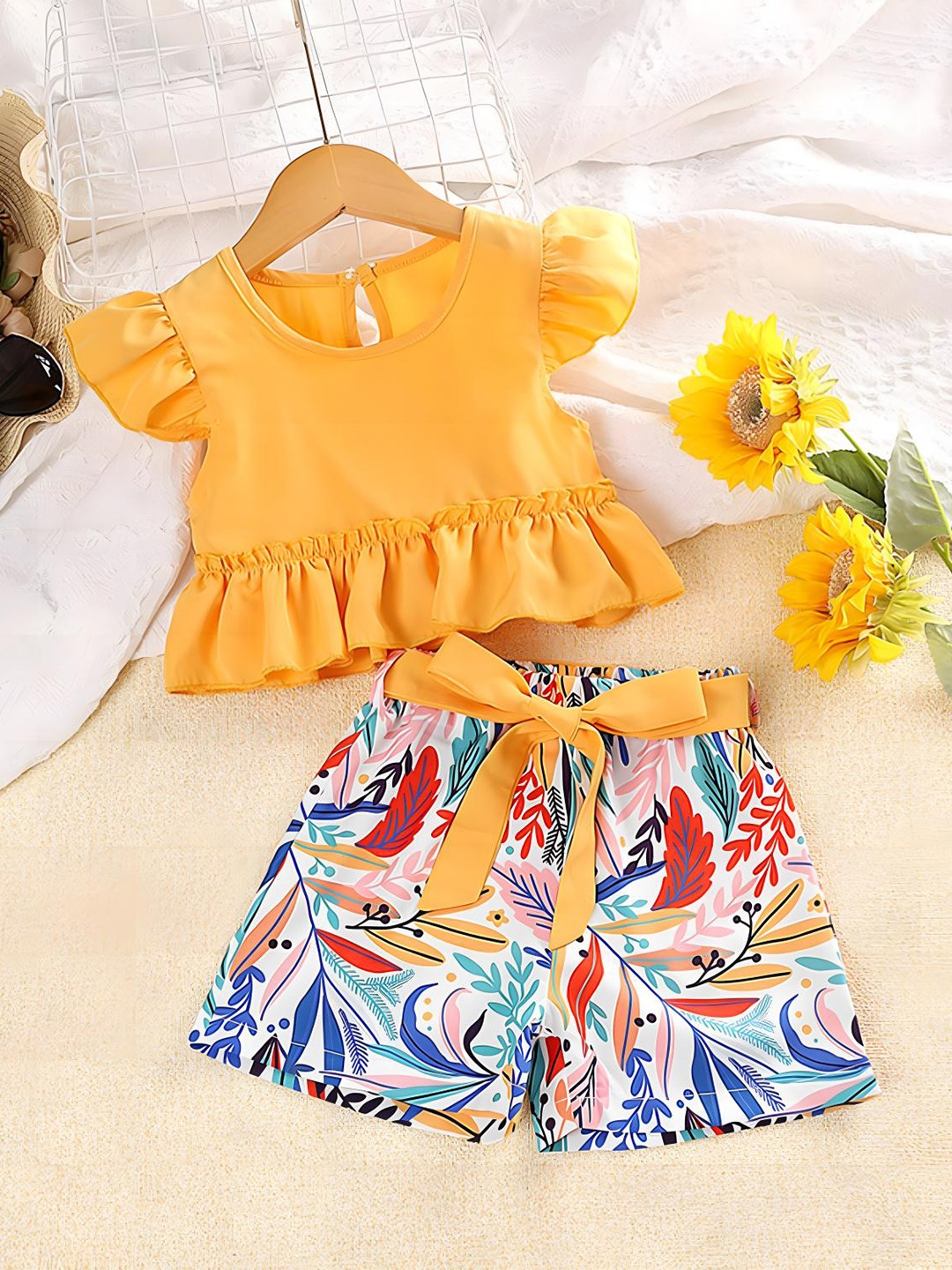 

BAESD Girls Solid Printed Top with Shorts, Yellow