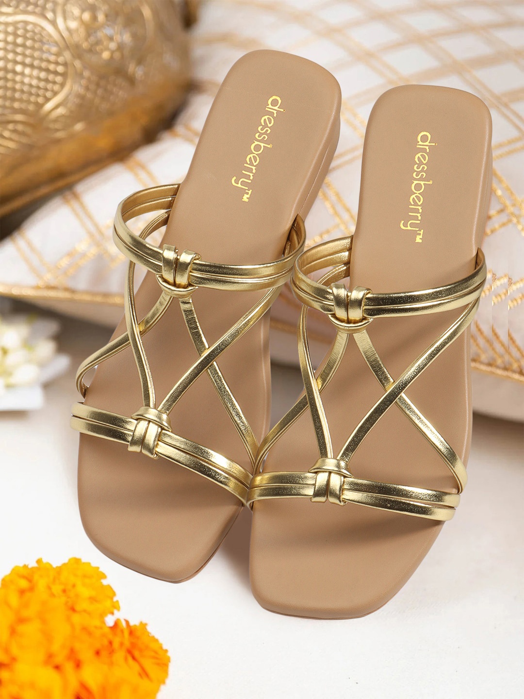 

DressBerry Women Embellished Open Toe Flats, Gold