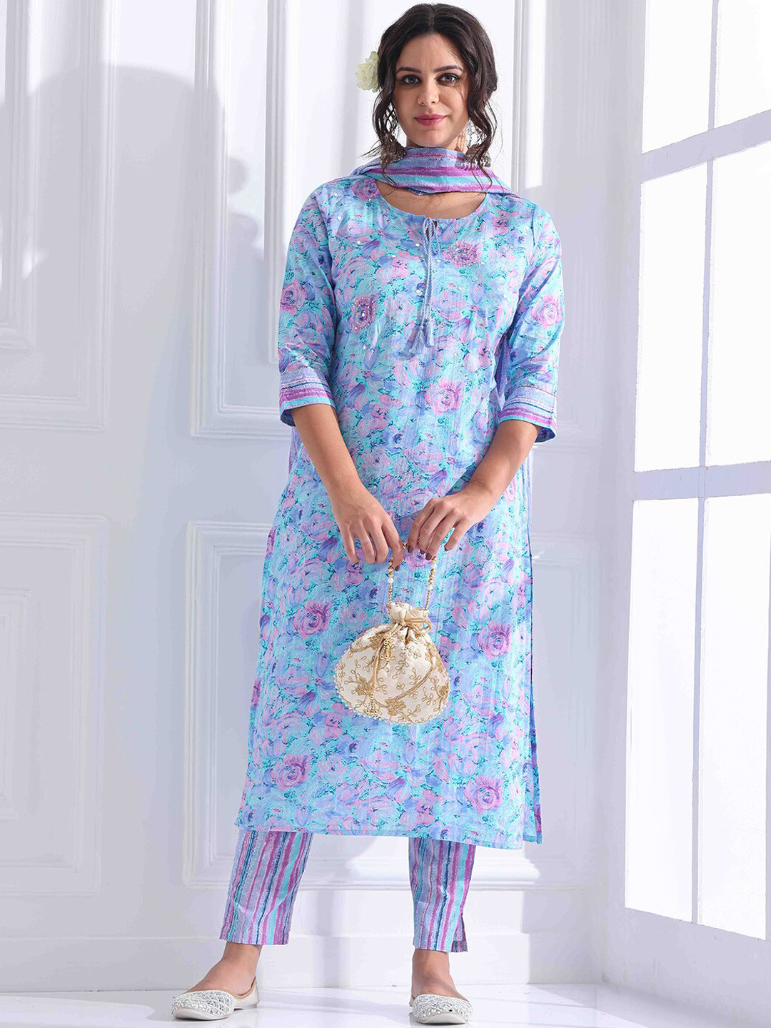 

Anouk Women Floral Embroidered Regular Thread Work Pure Cotton Kurta Trousers & Dupatta, Blue