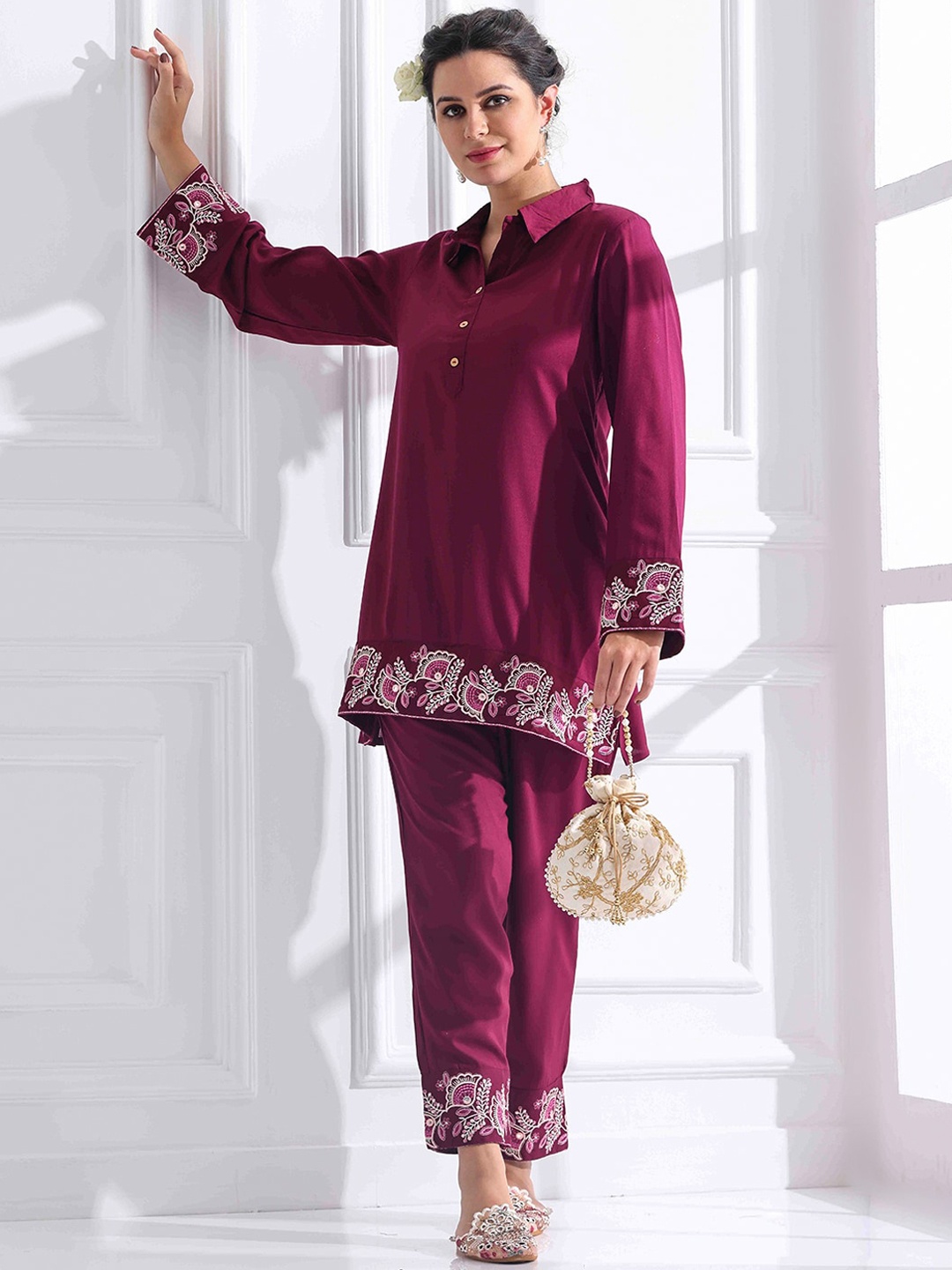 

Anouk Women Embroidered Regular Thread Work Kurta with Trousers, Maroon