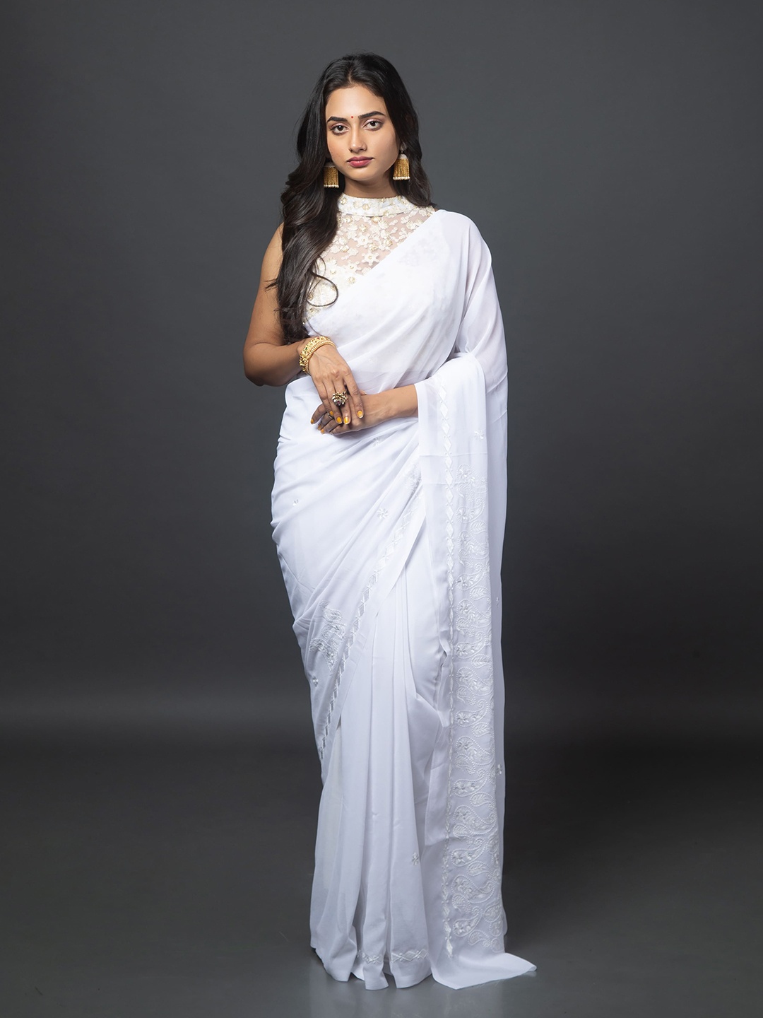 

Urbane Essence Floral Embroidered Pure Georgette Saree, White