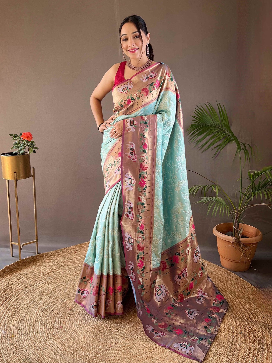 

DEVATITHI Woven Design Zari Paithani Saree, Navy blue