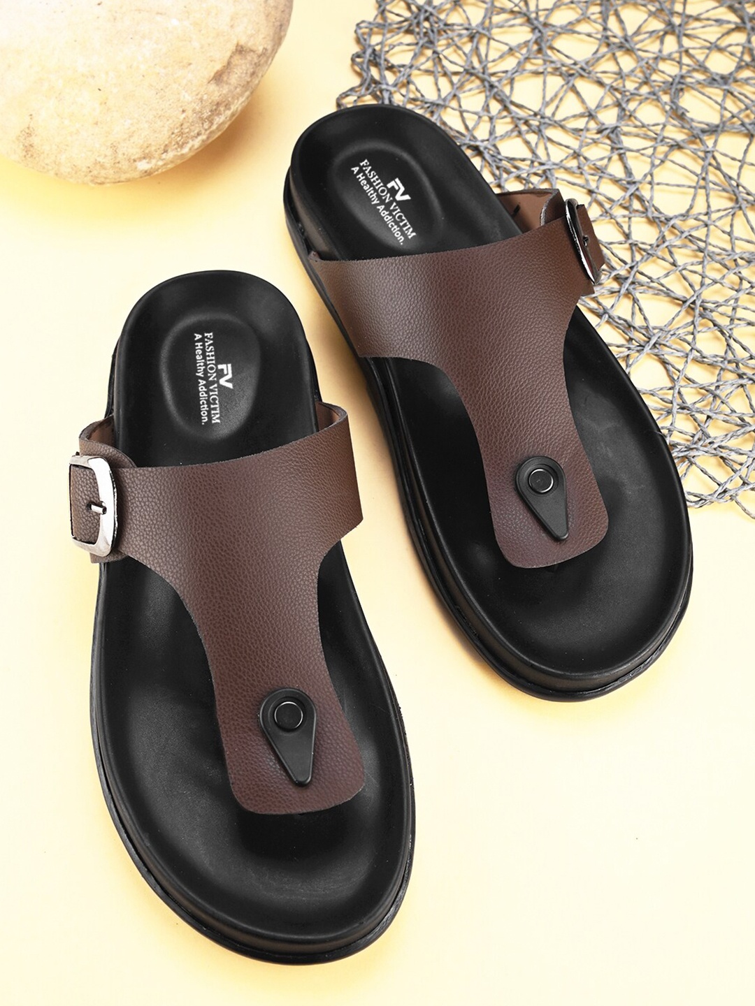 

Fashion Victim Men Comfort Sandals, Brown