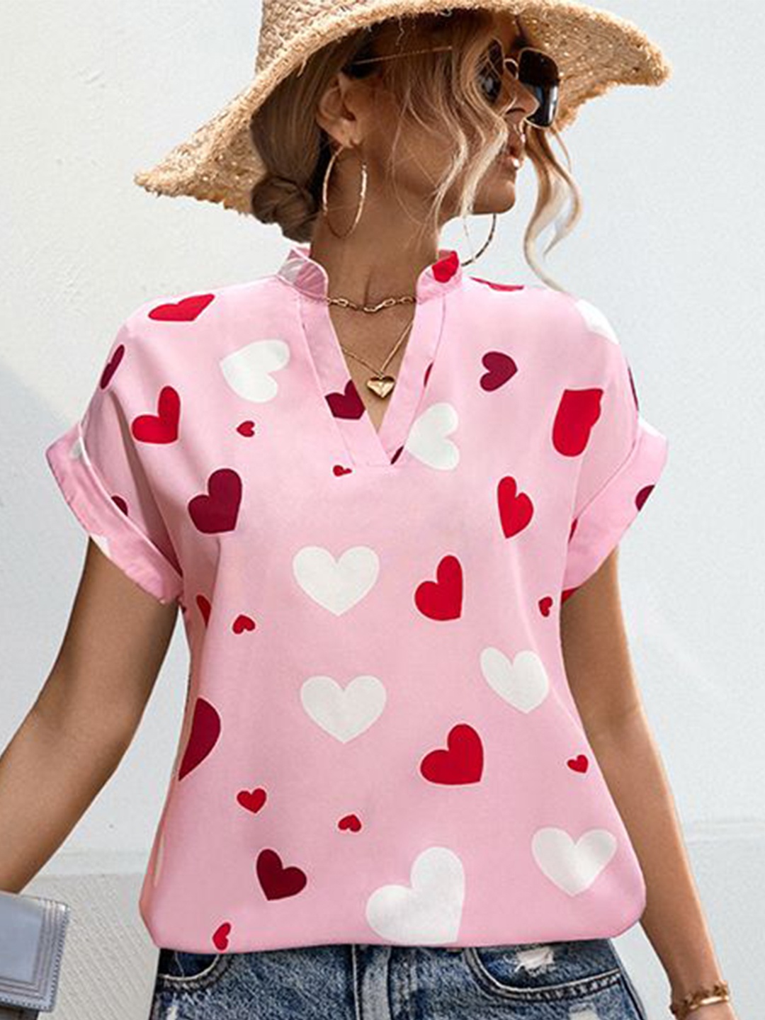 

StyleCast x Revolte Women Printed Polo Collar Applique T-shirt, Pink