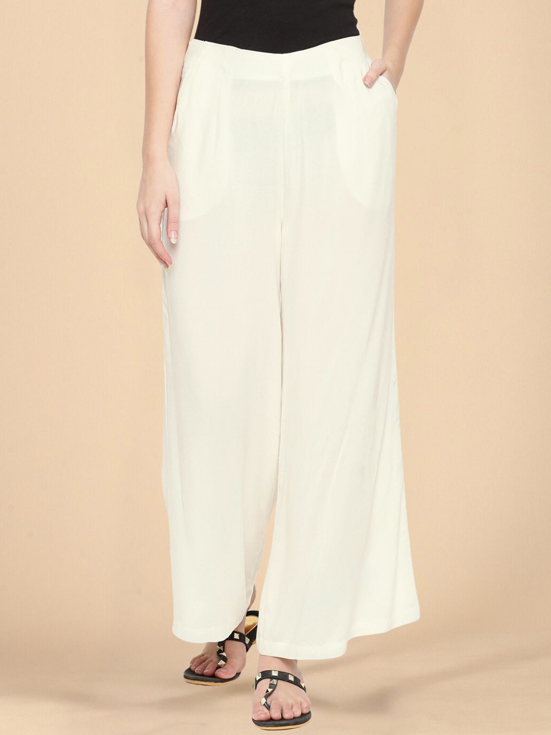 

De Moza Women Loose Fit Pleated Trousers, Off white