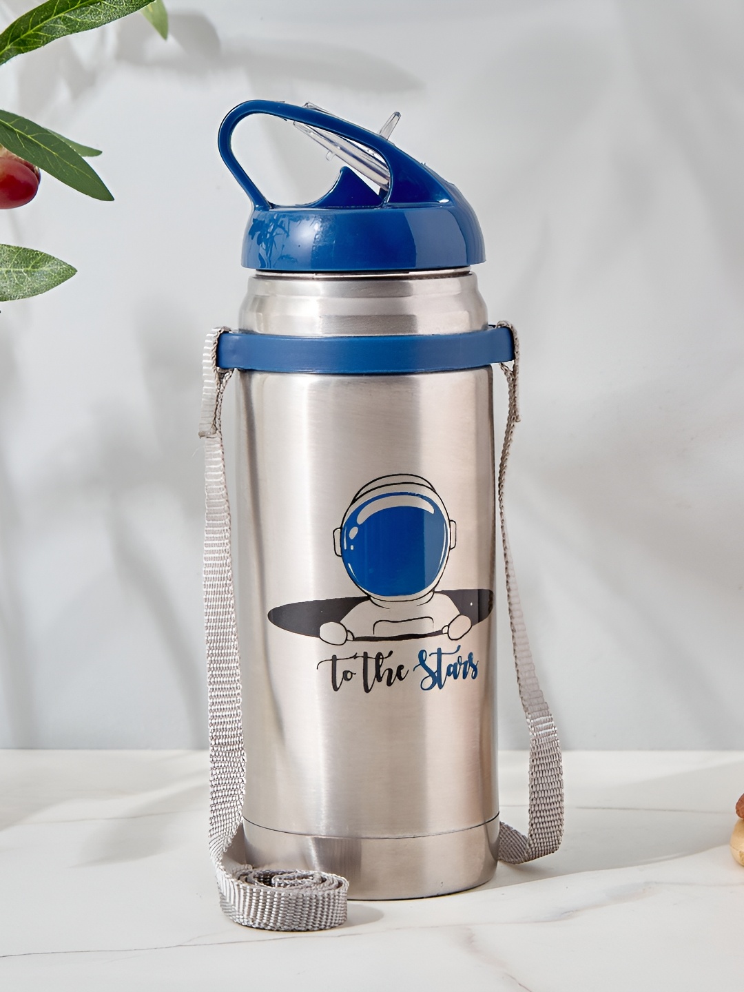 

Home Centre Blue & Silver-Toned Single Stainless Steel Printed Water Bottle