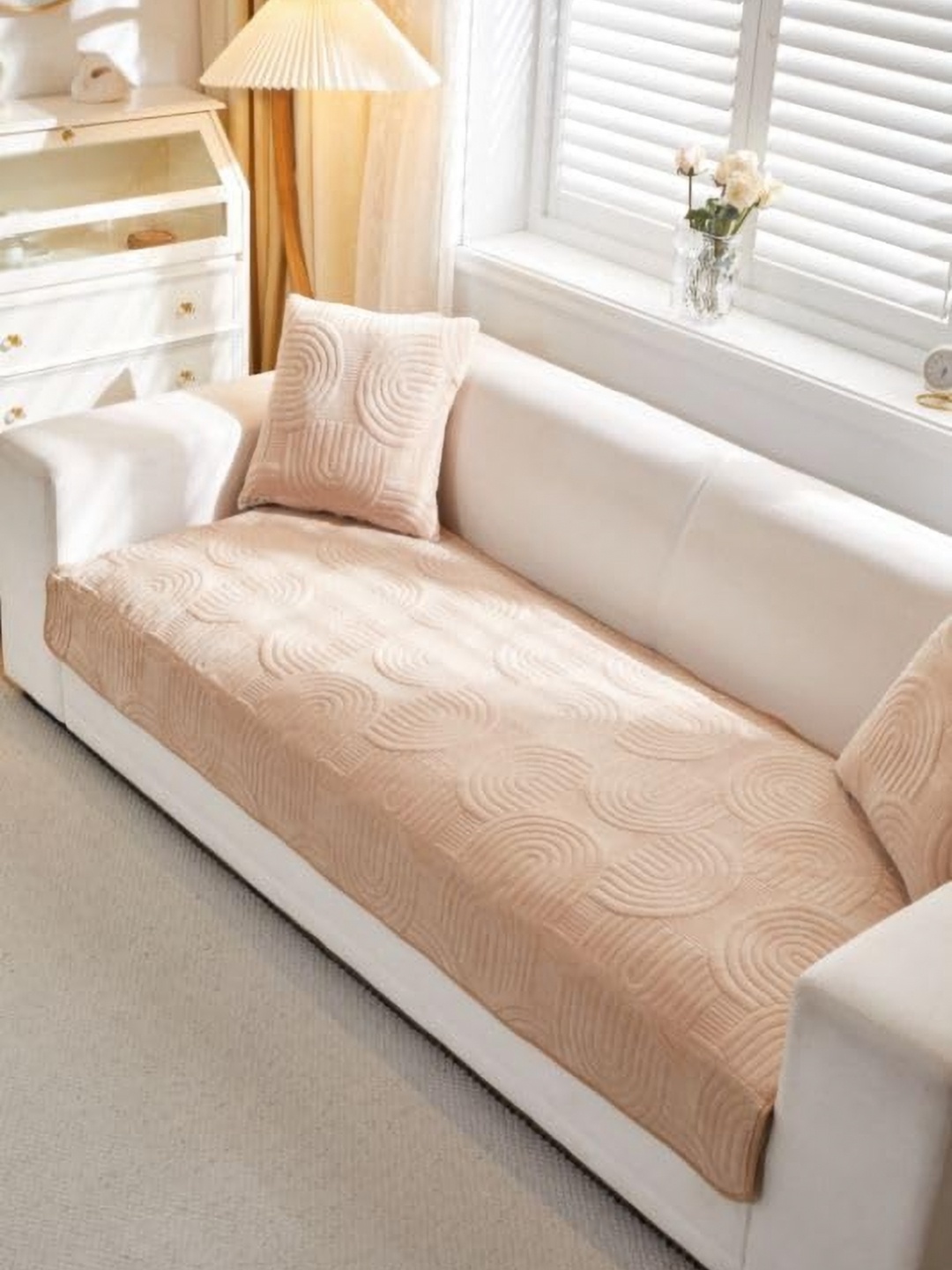 

HomeCloud Cream-Coloured Velvet 1 Piece Sofa Cover