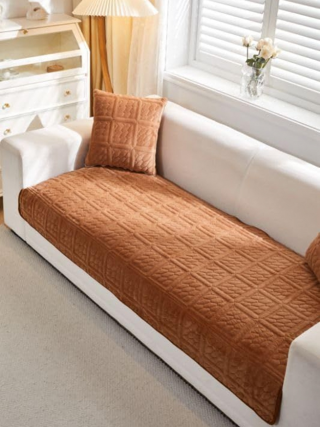 

HomeCloud Brown Velvet 1 Piece Sofa Cover