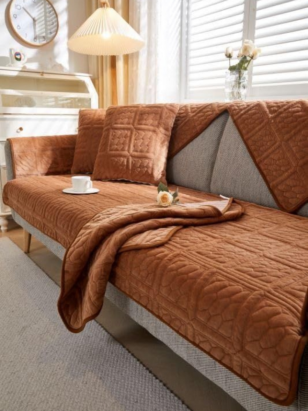 

HomeCloud Brown Velvet 1 Piece Sofa Cover