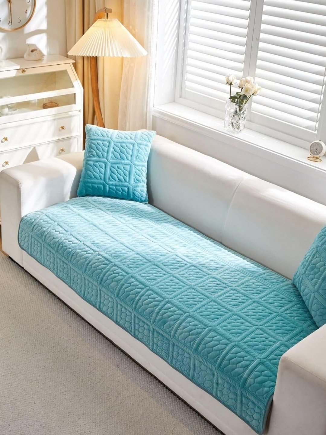 

HomeCloud Blue Velvet 1 Piece Sofa Cover