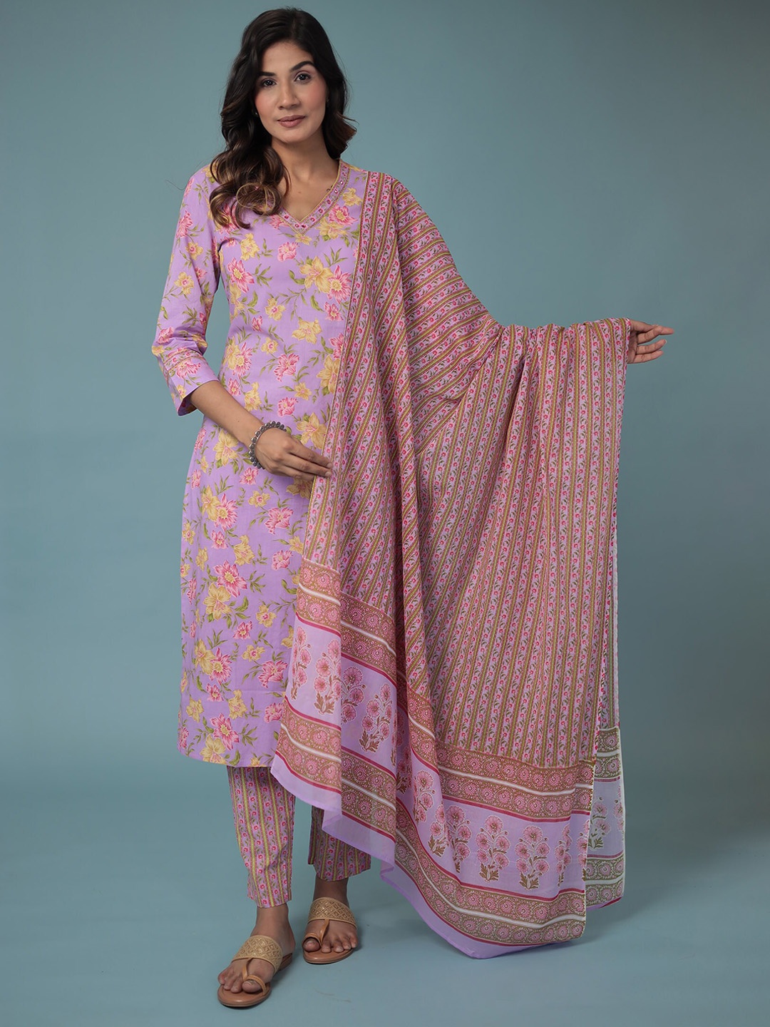 

ZARI Zari Jaipur Floral Printed Beads Work Pure Cotton Kurta With Trousers With Dupatta, Purple