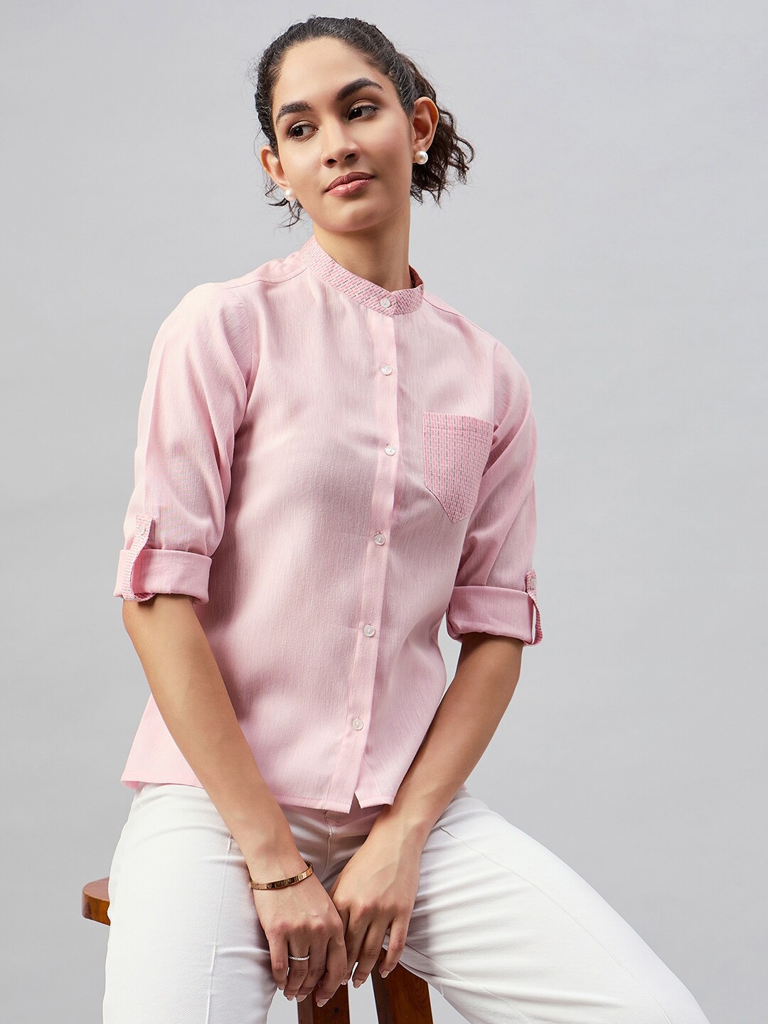 

The Roadster Lifestyle Co Women Solid Cotton Casual Shirt, Pink