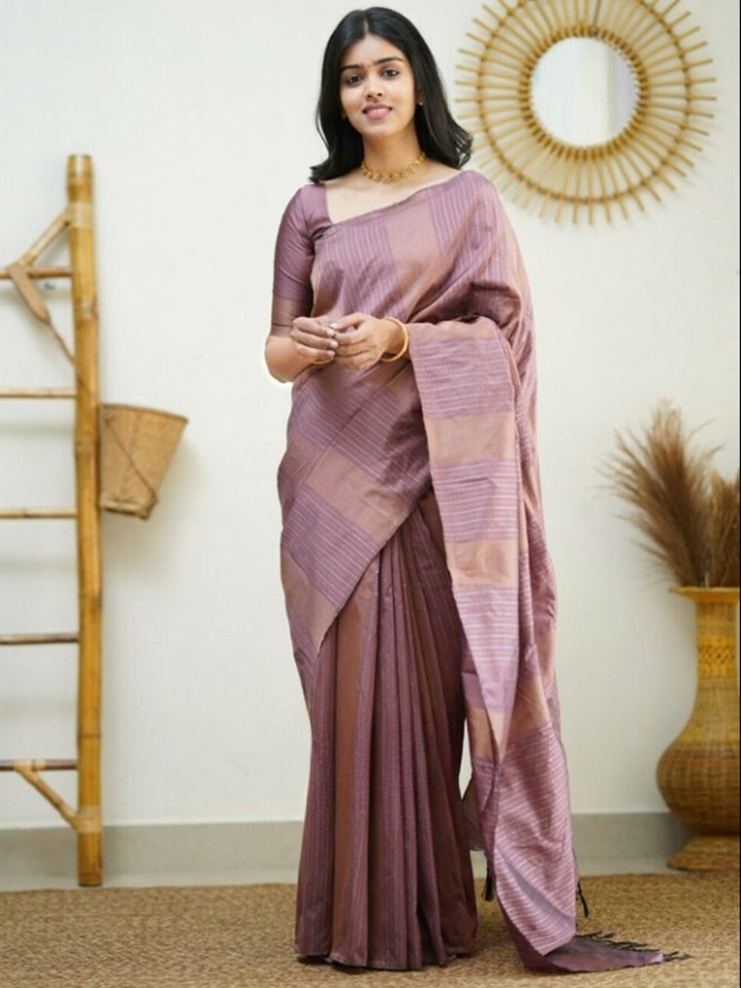 

ESOMIC EXPORT Striped Zari Banarasi Saree With Blouse Piece, Peach