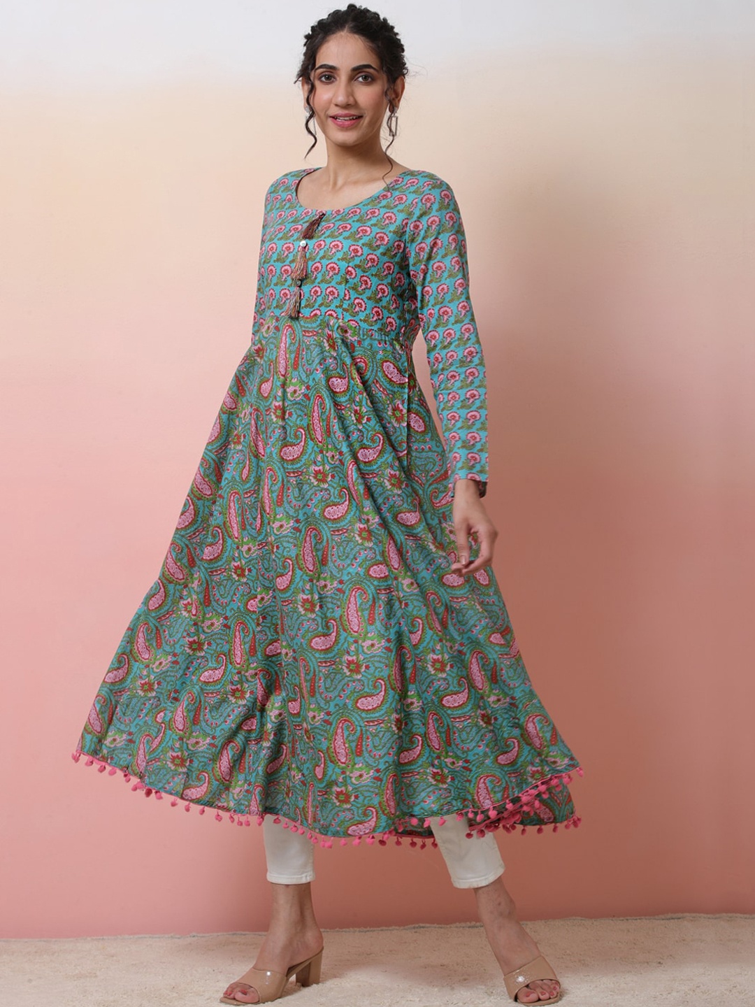 

Sangria Women Paisley Printed Cotton Anarkali Kurta, Blue