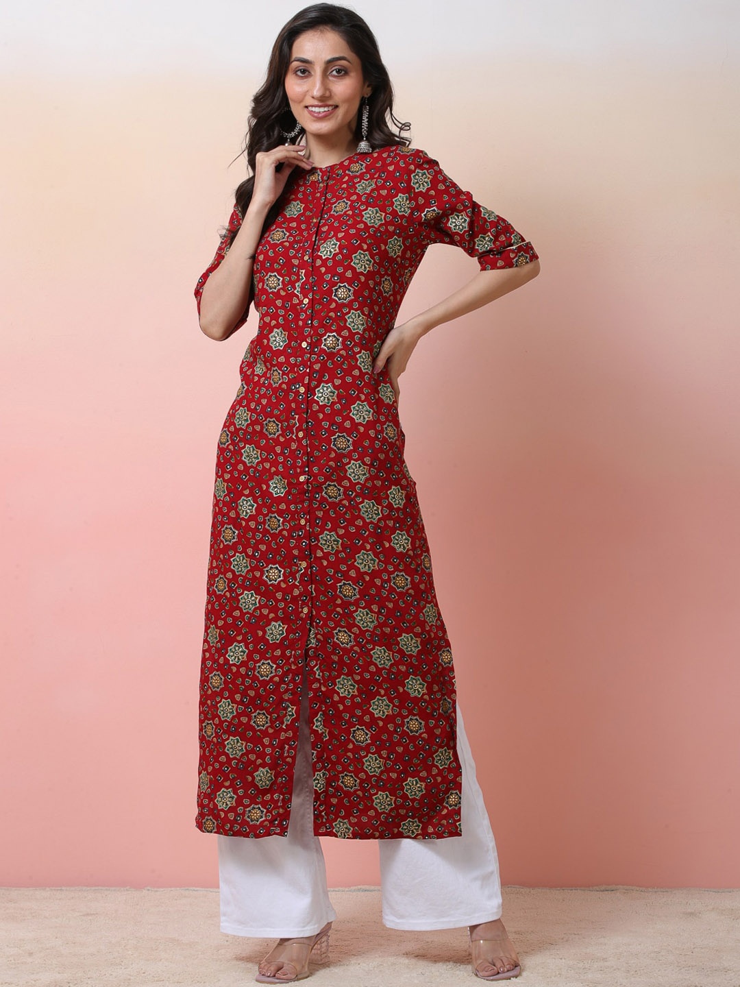 

Sangria Women Foil-Printed Cotton Mandarin Collar Straight Kurta, Red